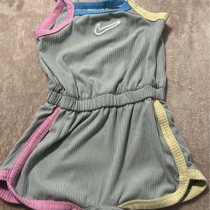 Nike romper